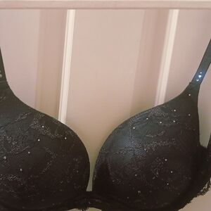 Victoria's Secret Elegant Black Lace Bra